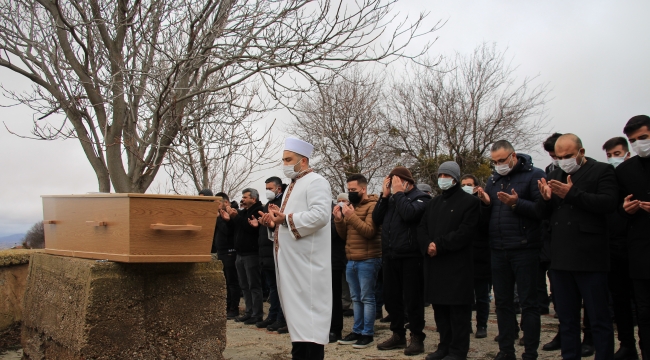 Hollandalı Müslüman Karaman&#039;da defnedildi