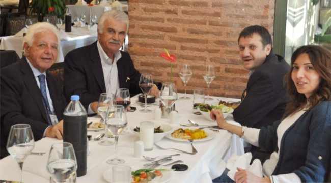 Seni Özlüyoruz Fikret Ünlü