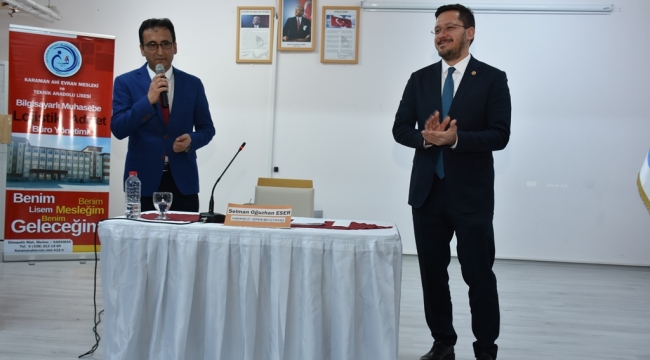 Gençler Selman Oğuzhan Eser ile buluştu