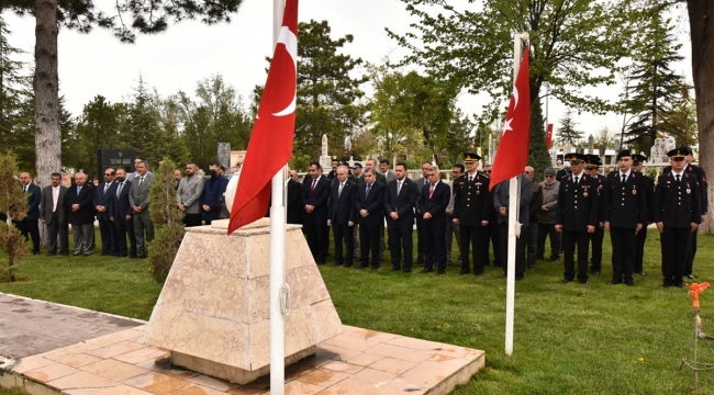 Arife günü anlamlı ziyaret