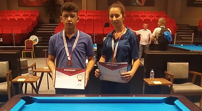 Bilardo’da Karaman’ın gururu oldular