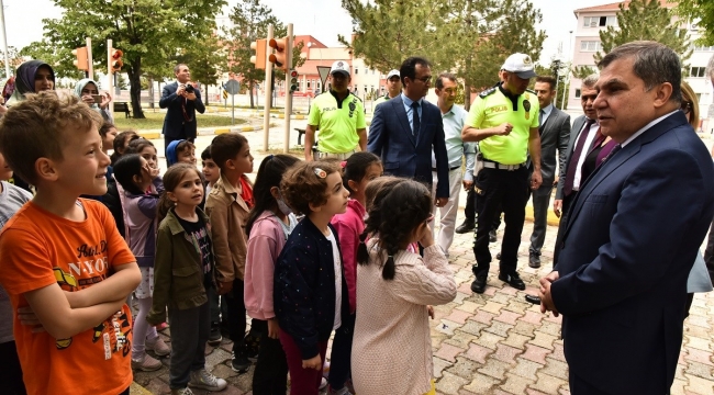 Öğrenciler Trafik Kurallarını öğrendi