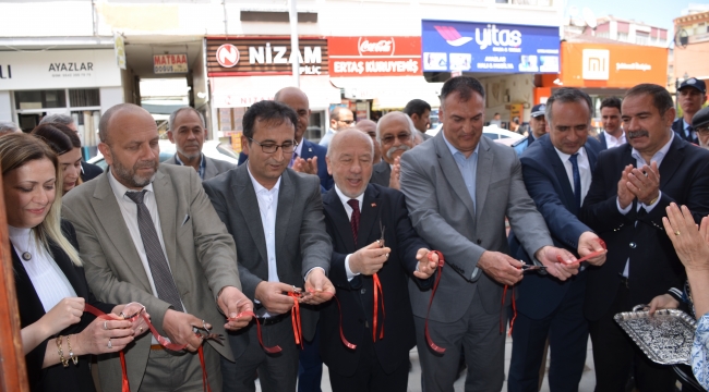 &quot;Yaşamsal Çizgiler&quot; adlı resim sergisi açıldı