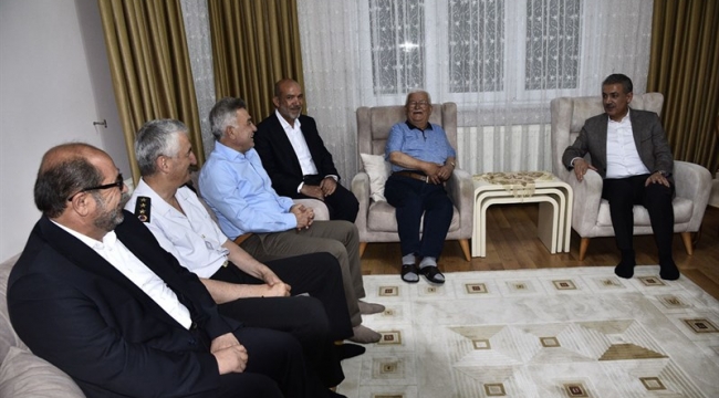 Şehit ailesine “Babalar Günü” ziyareti