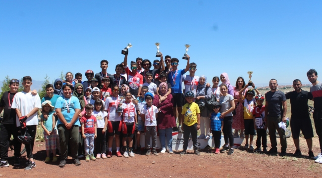 Pedallar Şehitler için çevrildi