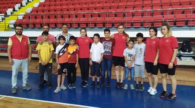 “Çocuklarımıza Örnek Olmak İstiyoruz” 