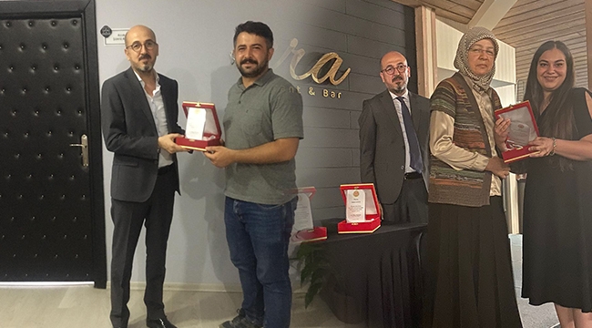 Karaman Barosu Voleybol takımına plaket