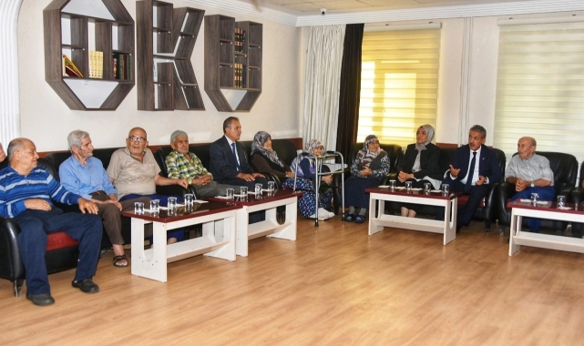 &quot;Büyüklerimizi ihmal etmemeliyiz&quot;