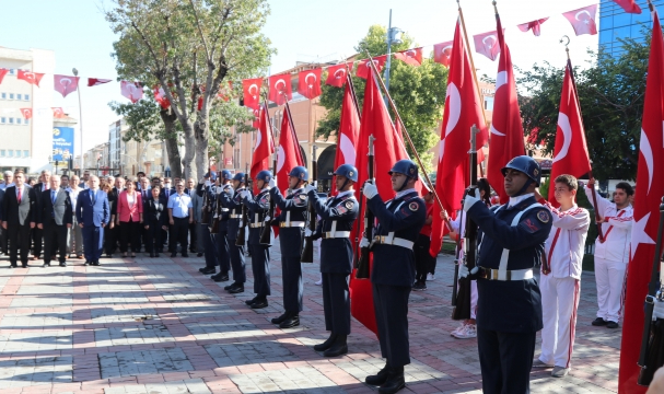 Karaman'da Zafer Bayramı kutlandı