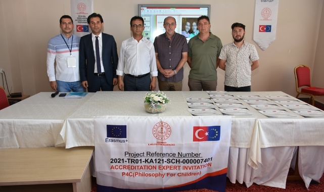 Öğretmenler, &quot;Çocuklar için Felsefe&quot; konuştu