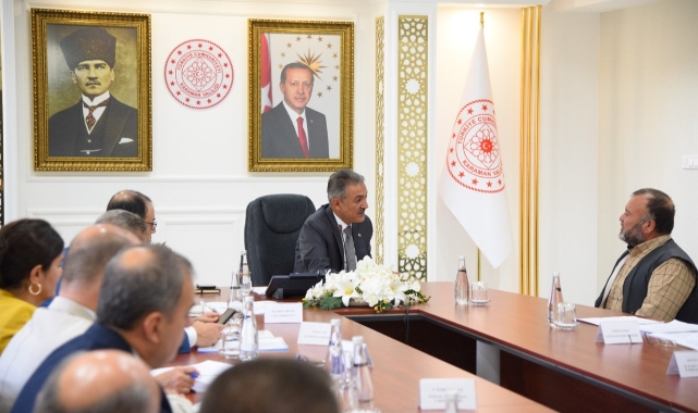 Vali Akkoyun vatandaşlarla buluştu