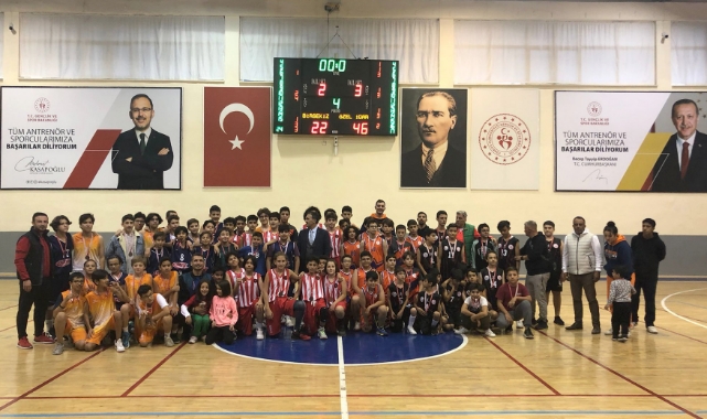 Karaman'da basketbol turnuvası yapıldı