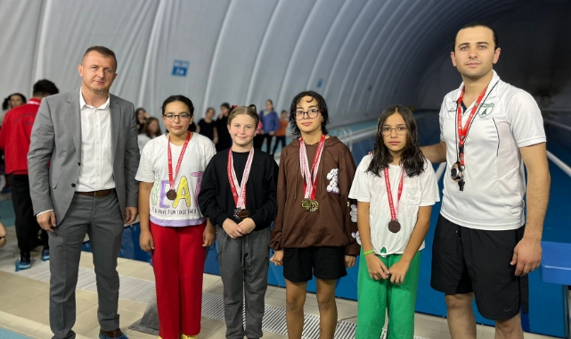 Karaman’da yüzme yarışları yapıldı