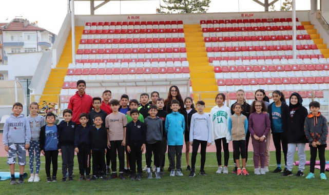 Bağımlılıkla mücadele eğitimleri devam ediyor