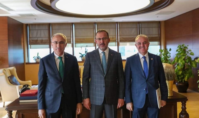 Rektör Karaman&#039;dan Bakan Kasapoğlu&#039;na ziyaret