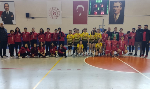 Hentbol müsabakaları sona erdi