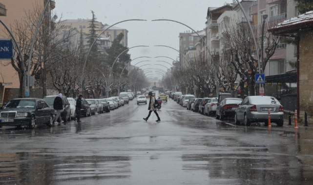 Karaman&#039;da kar etkisini gösteriyor