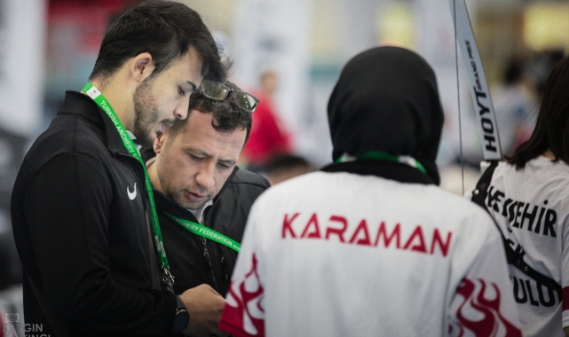 Okçuluk takımı madalyalarla döndü