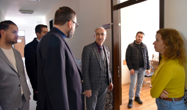 Rektör Karaman’dan akademik birimlere ziyaret