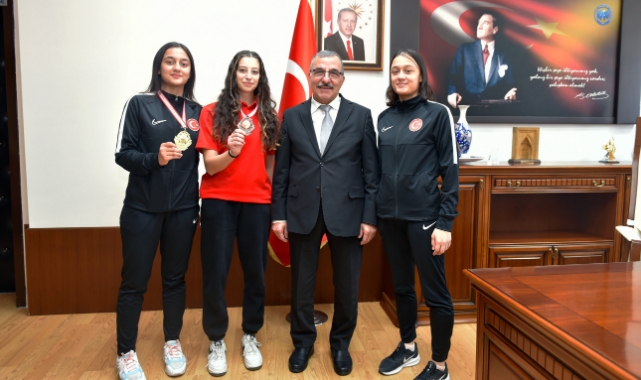Taekwondo şampiyonasında büyük başarı