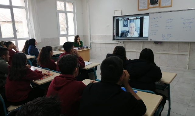 Timsal Karabekir öğrencilerin konuğu oldu