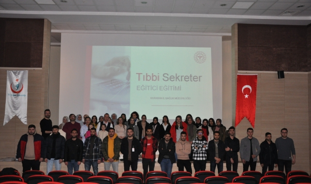 Tıbbi sekreterler göreve hazır