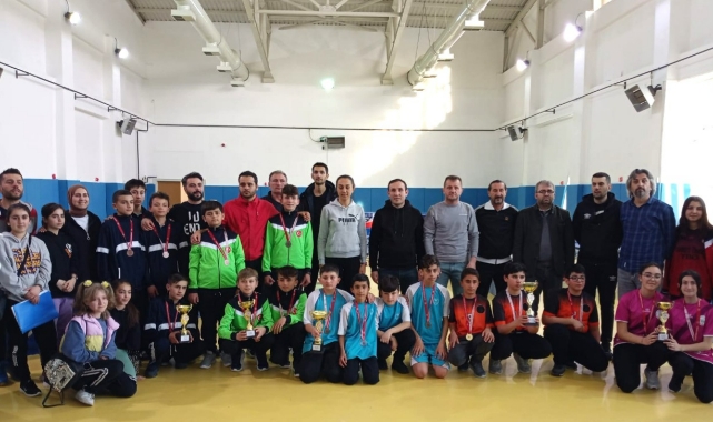 Raketler il birinciliği için ter döktü