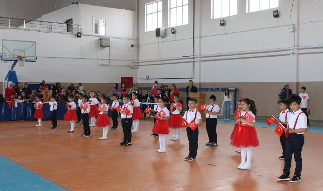 23 Nisan coşkuyla kutlandı