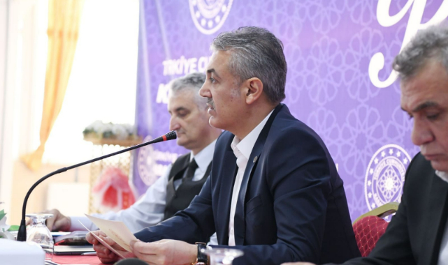 "Devletimiz büyük, Devletimiz güçlü"