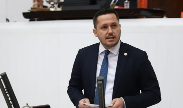 Eser&#039;den anlamlı paylaşım