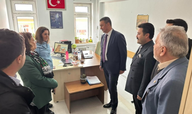 “Kamuya liyakat gelecek”