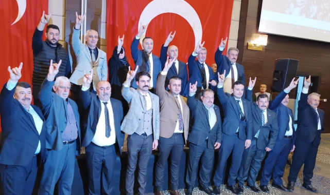 MHP&#039;den gövde gösterisi!