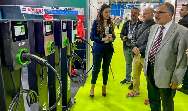 Rektör Gavgalı fuara katıldı