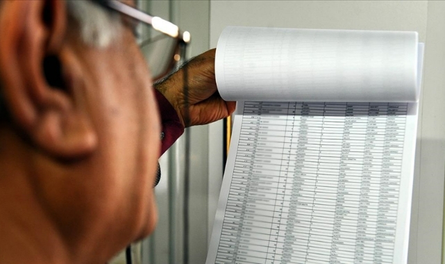 Seçmen listeleri askıdan indirildi