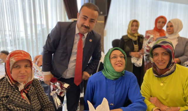 &quot;Annelerimizin başımızın tacıdır&quot;