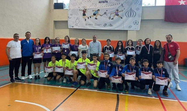 Ayrancı Badminton takımı finalde
