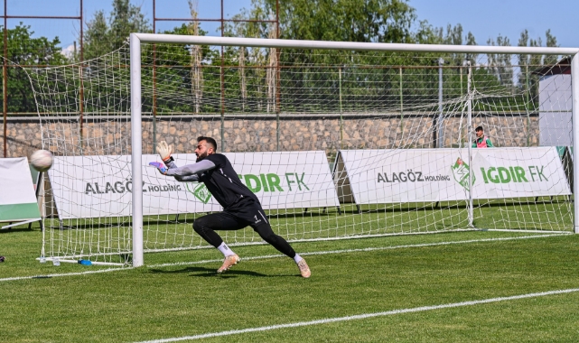 Bataklıktan çıkamadık