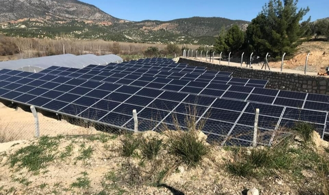  “Emeklerle eserlerle yürüyoruz”