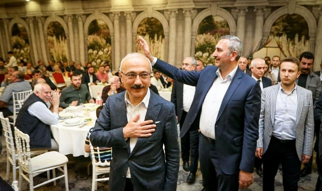 Lütfi Elvan her yerde