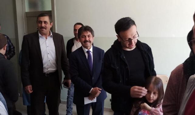 Sağlam aday oyunu kullandı