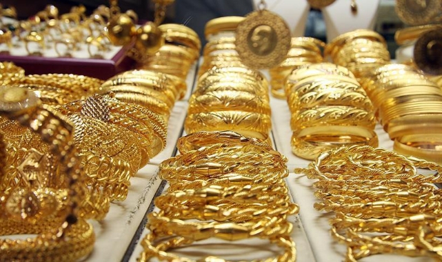 Altın rekora koşuyor