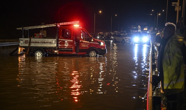 Bala ayrımında ulaşıma kapandı