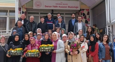 Depremzede misafirler büyükleri unutmadı
