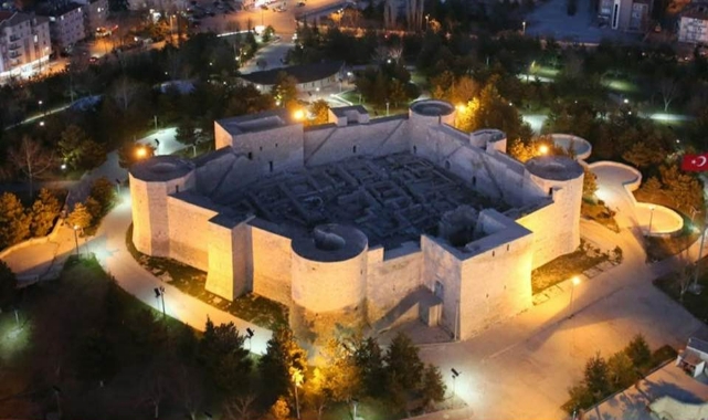 Karaman’da ticaretin çarkları dönüyor