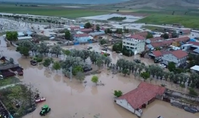 Karaman’ı sel vurdu
