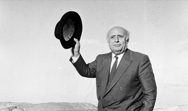 Türk siyasetinden bir Demirel geçti