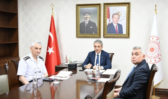 Vali Akkoyun toplantıya katıldı