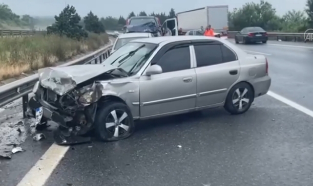 Zincirleme kazada 4 kişi yaralandı