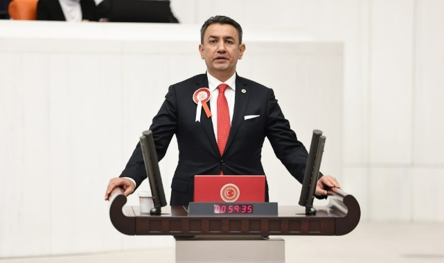 “Biraz da itibardan tasarruf edin”