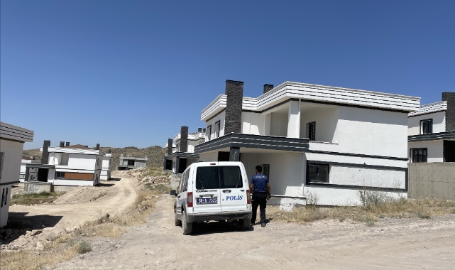 Cinayete kurban gitti